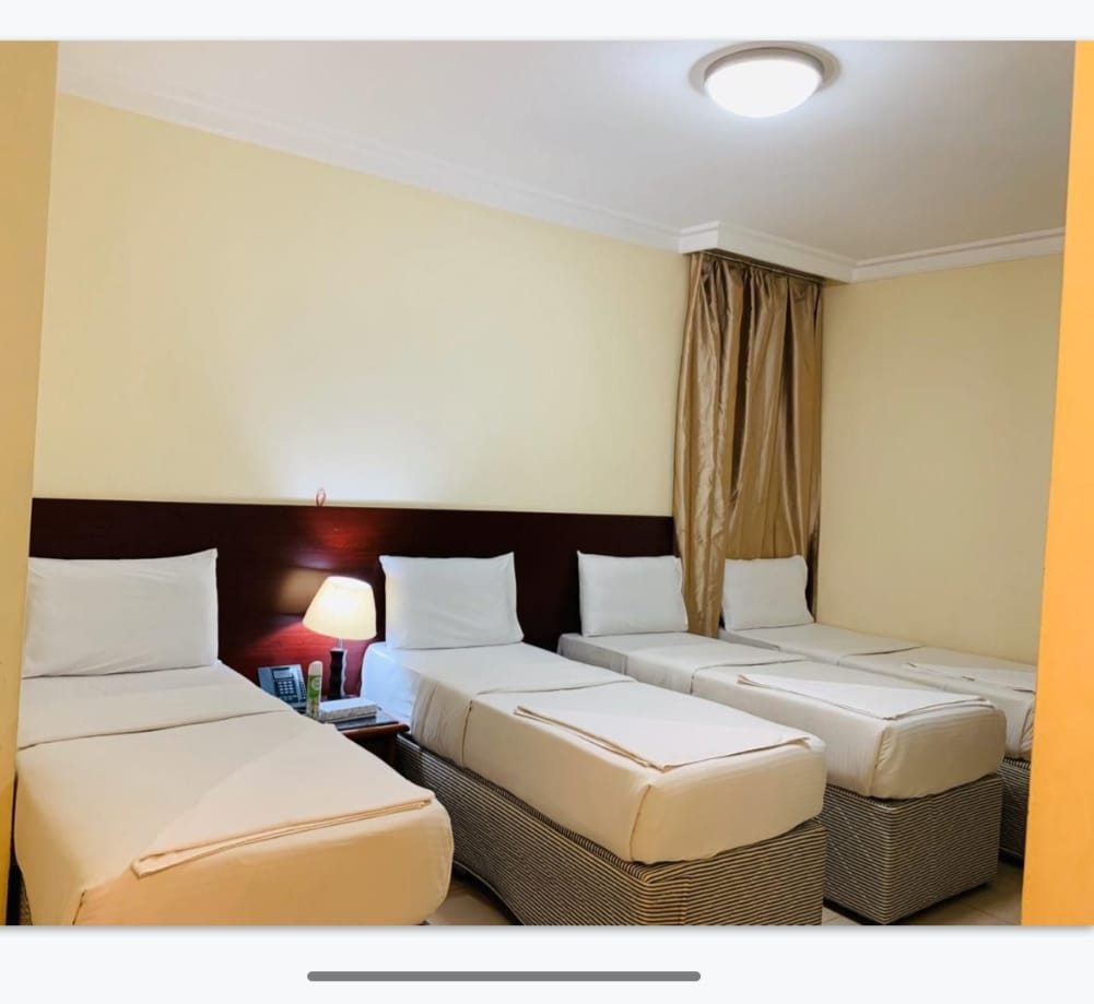 hotel-img